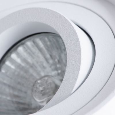 Накладной светильник Arte Lamp Falcon A5645PL-1WH