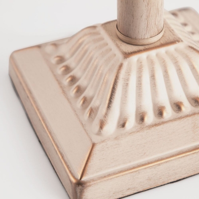 Настольная лампа Eurosvet Berlin 01061/1 белый с золотом Настольная лампа Eurosvet Berlin 01061/1 белый с золотом