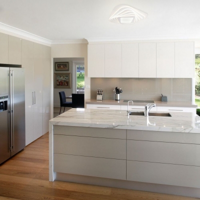 Светодиодная люстра Eurosvet Salient 90154/6 белый Светодиодная люстра Eurosvet Salient 90154/6 белый