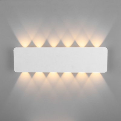 Настенный светильник Eurosvet Angle 40139/1 LED белый