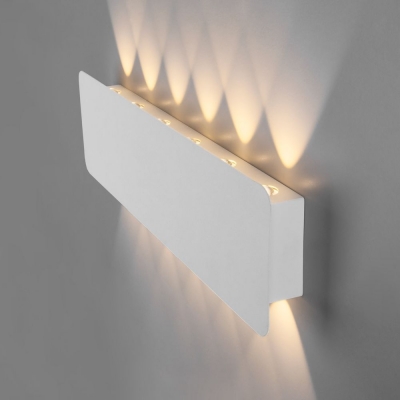 Настенный светильник Eurosvet Angle 40139/1 LED белый