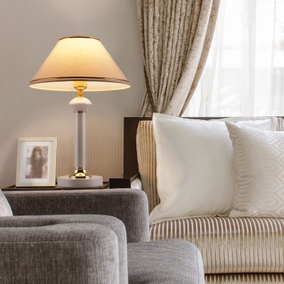 Настольная лампа Eurosvet Lorenzo 60019/1 орех;золотой