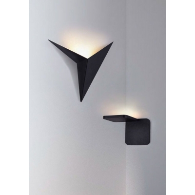 Настенный светильник Maytoni Trame C808WL-L3B