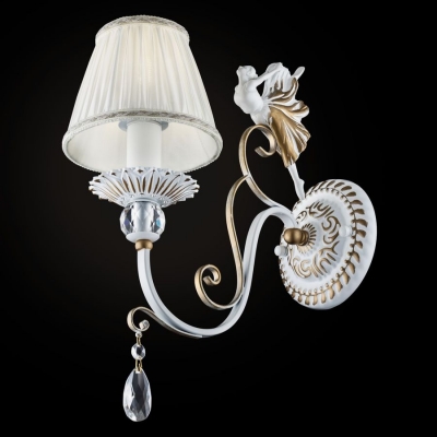 Настенный светильник Maytoni Elina ARM222-01-G