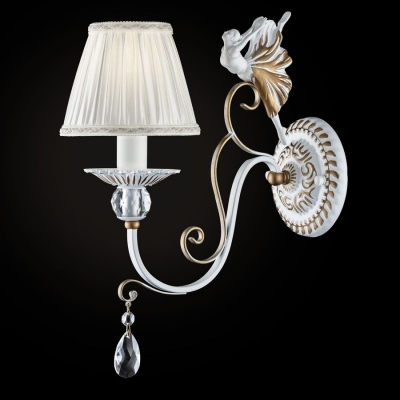 Настенный светильник Maytoni Elina ARM222-01-G