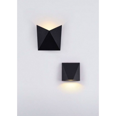 Настенный светильник уличный Maytoni Beekman O577WL-L5B